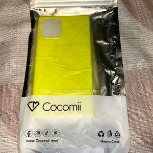 Apple iPhone 12 mini Square Case - heyday™ Neon Yellow
